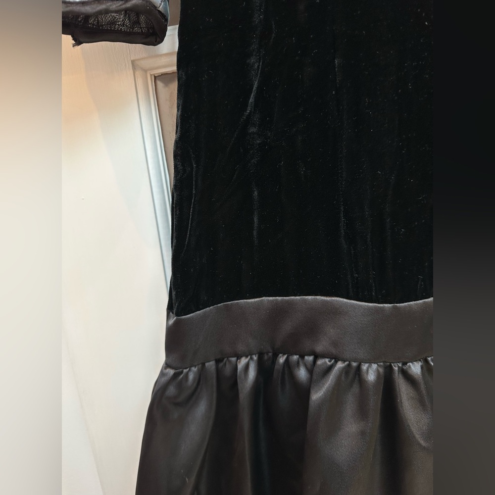 Vintage Southeastern 80’s Black Velvet Puff Sleeve Prom Gown Gothic Dress Size 2 - Picture 8 of 14